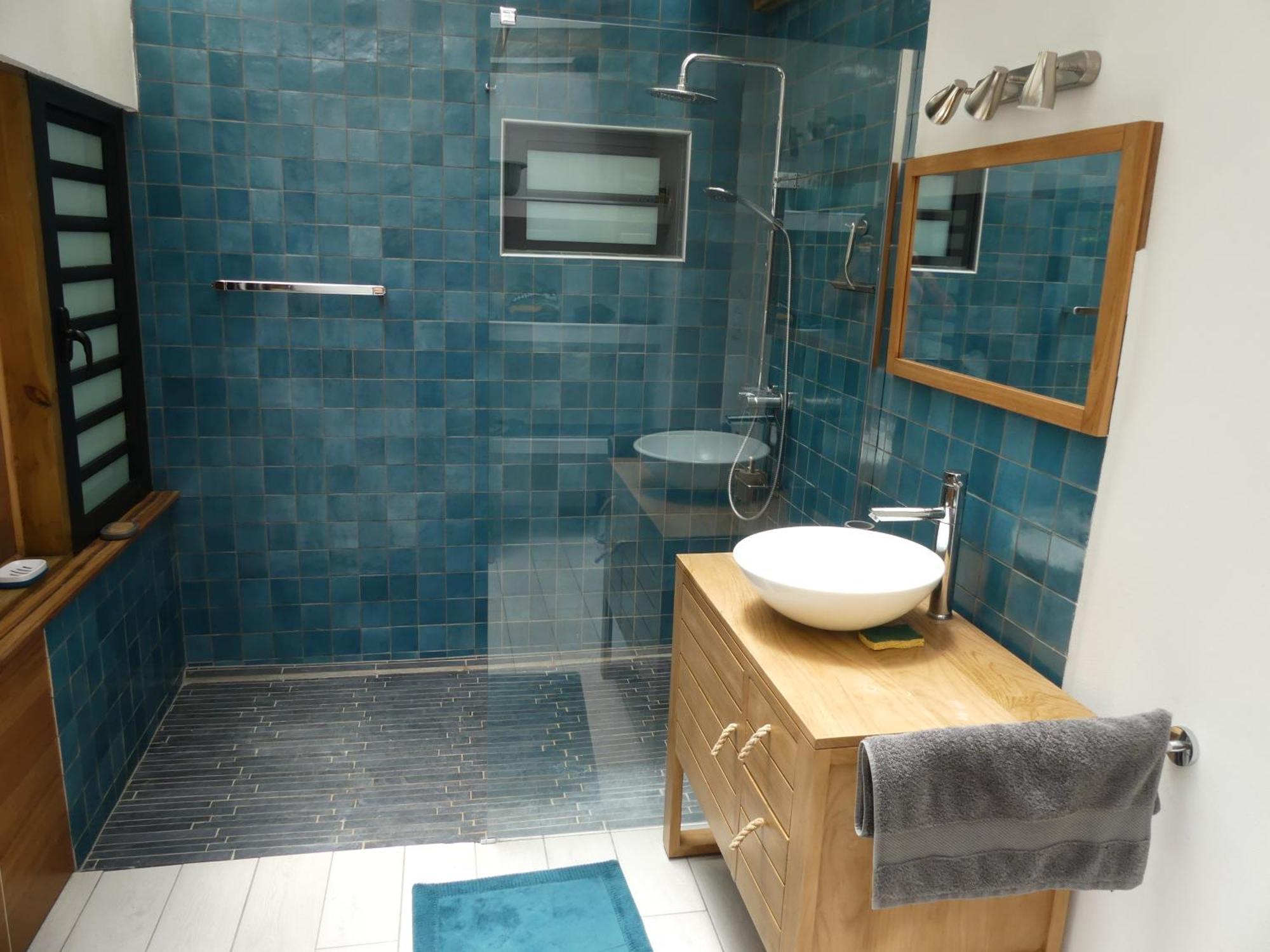 Le Tuit Tuit Hotel Petite-Ile Luaran gambar
